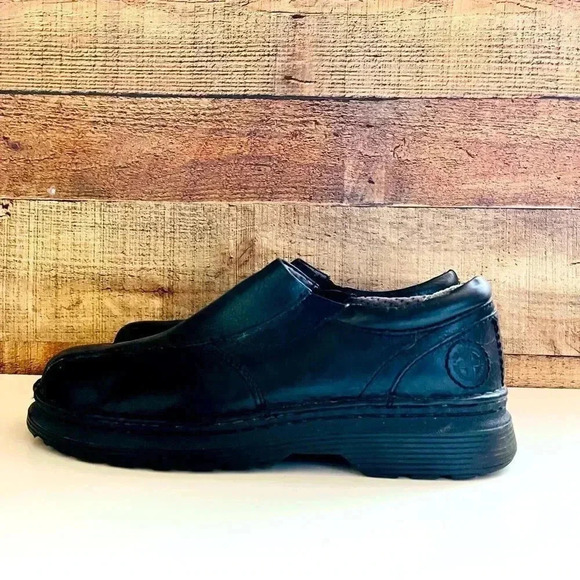 Dr. Martens Unisex Tevin Shoes